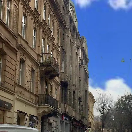 Lvivskiy Zatyshok Two Bedrooms Isolated With Balcony إلفيف