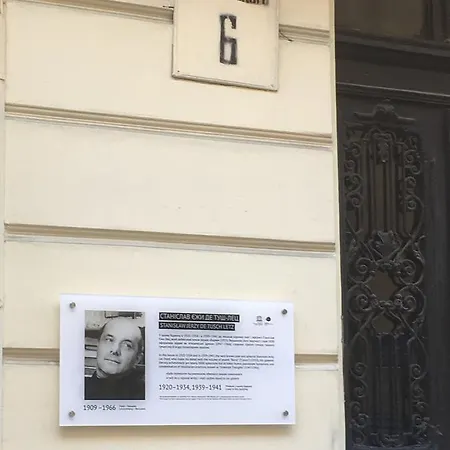 Lvivskiy Zatyshok Two Bedrooms Isolated With Balcony