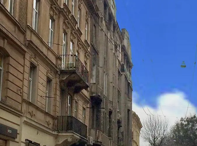 Lvivskiy Zatyshok Two Bedrooms Isolated With Balcony 리비프