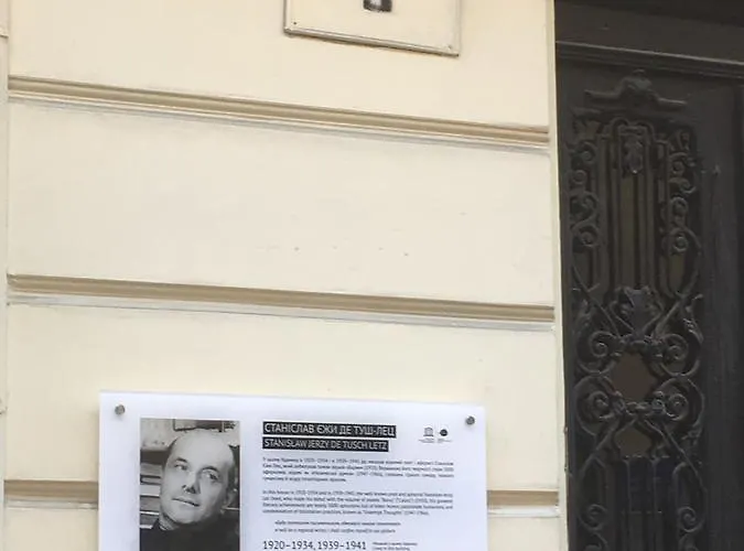 Lvivskiy Zatyshok Two Bedrooms Isolated With Balcony