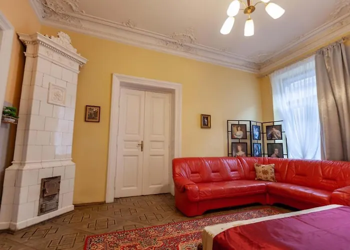 Lvivskiy Zatyshok Two Bedrooms Isolated With Balcony 리비프