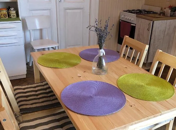 Lvivskiy Zatyshok Two Bedrooms Isolated With Balcony Λβιβ